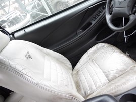 2001 FORD MUSTANG GT YELLOW CONV 4.6L AT F18025